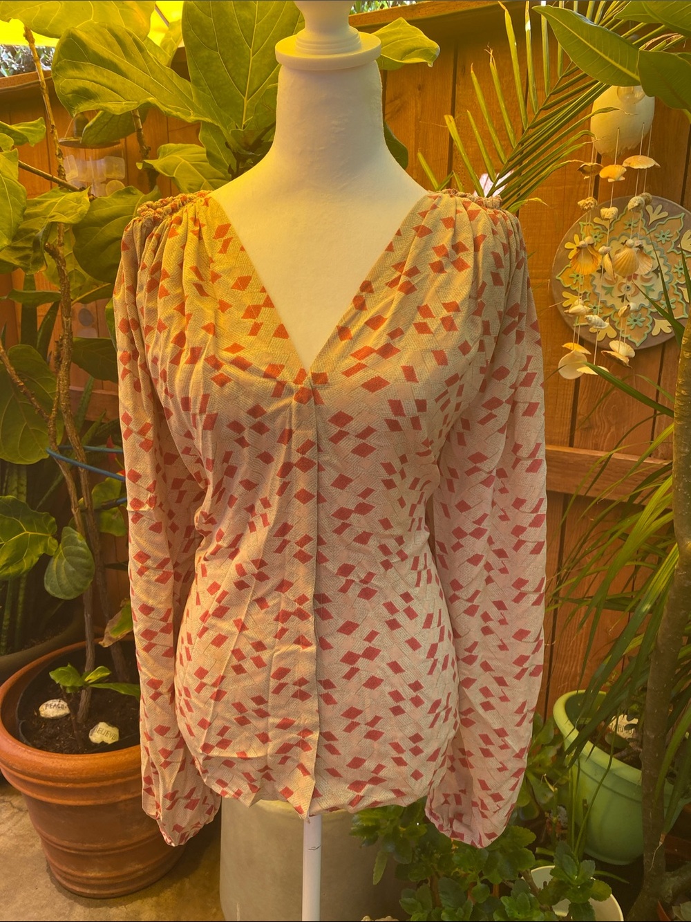 SEE BY CHLOÉ Women's Cream V-Neck Long Sleeve Top with Red Geo Print Size 12